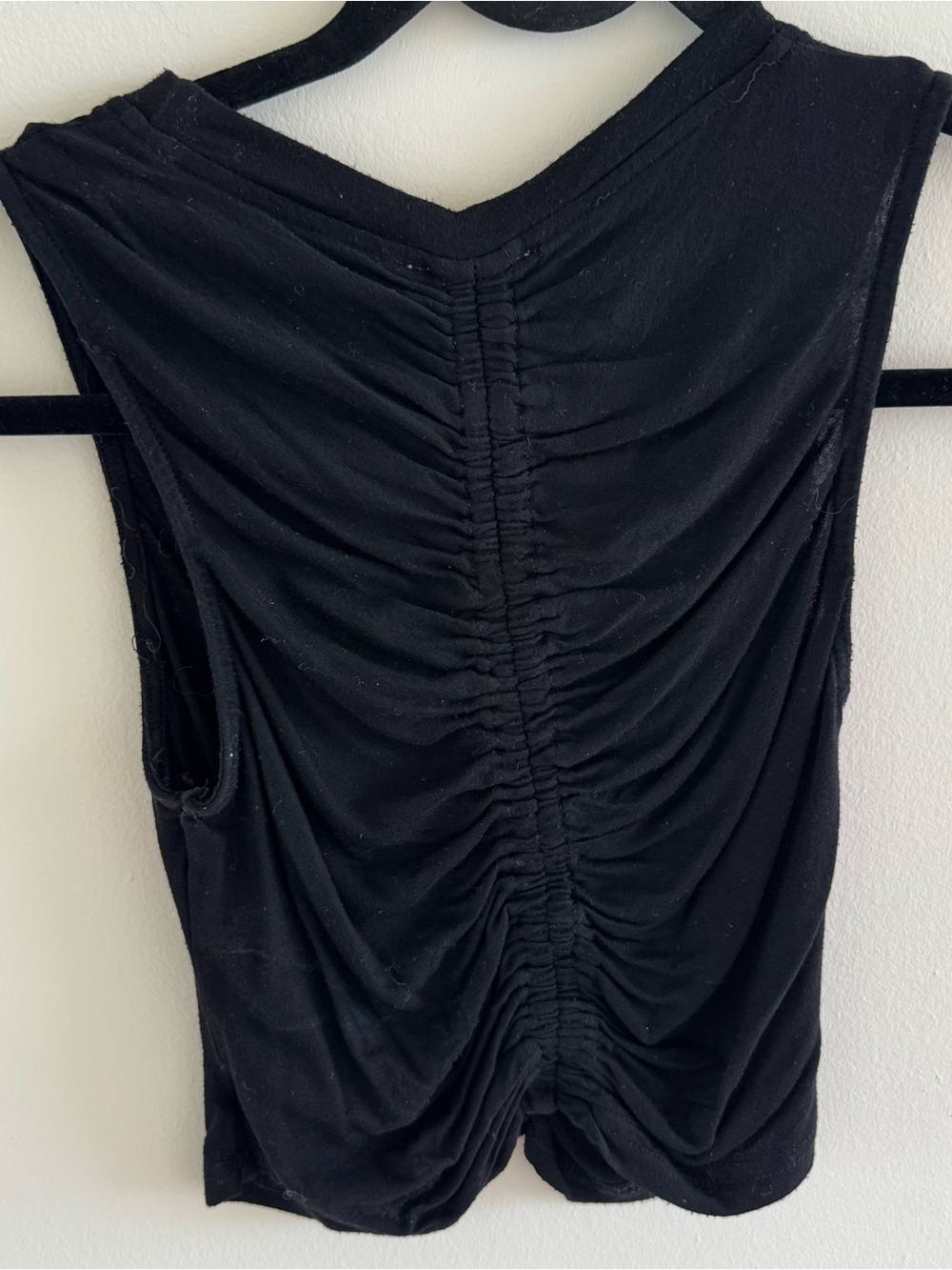 Superdown Ruched Cropped Tank - Picture 4 of 6